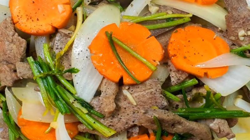 mon-gan-lon-xao-hanh-tay