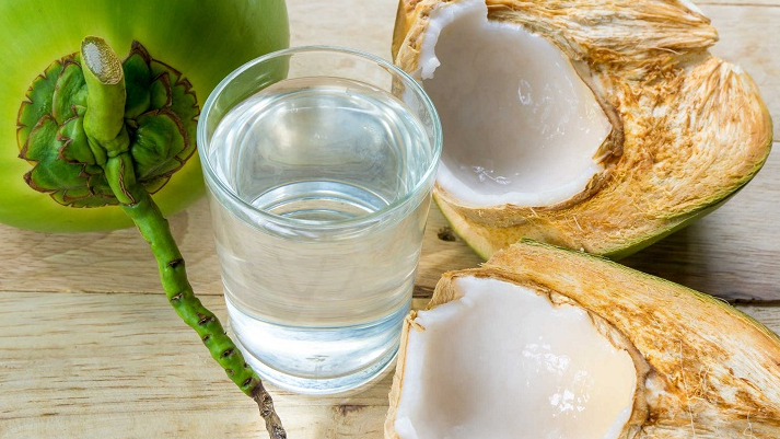 nuoc-dua-tuoi-khong-bao-quan