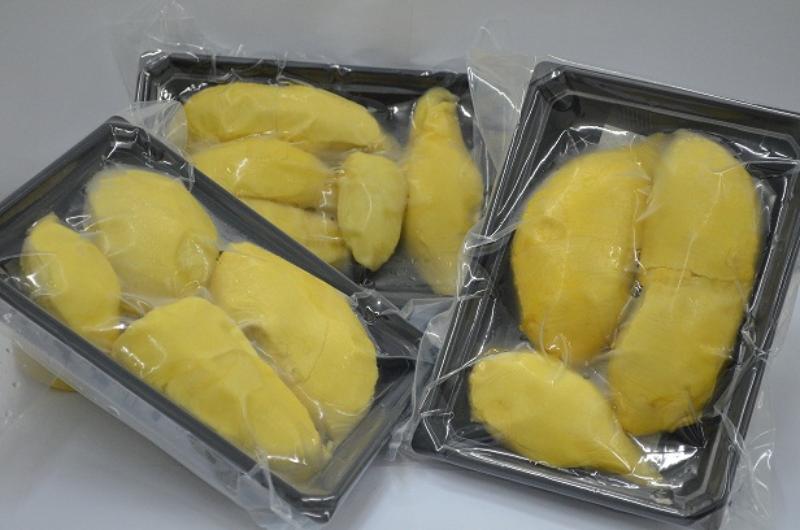 sầu riêng đã bọc kín cẩn thận được cất trong tủ lạnh