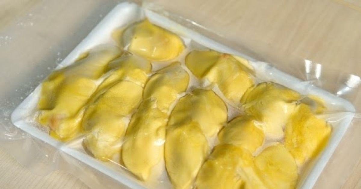 sầu riêng nguyên trái được bảo quản trong tủ lạnh