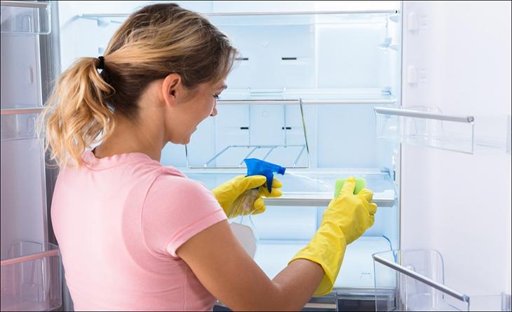 cach-ve-sinh-tu-lanh-ngan-da-hieu-qua